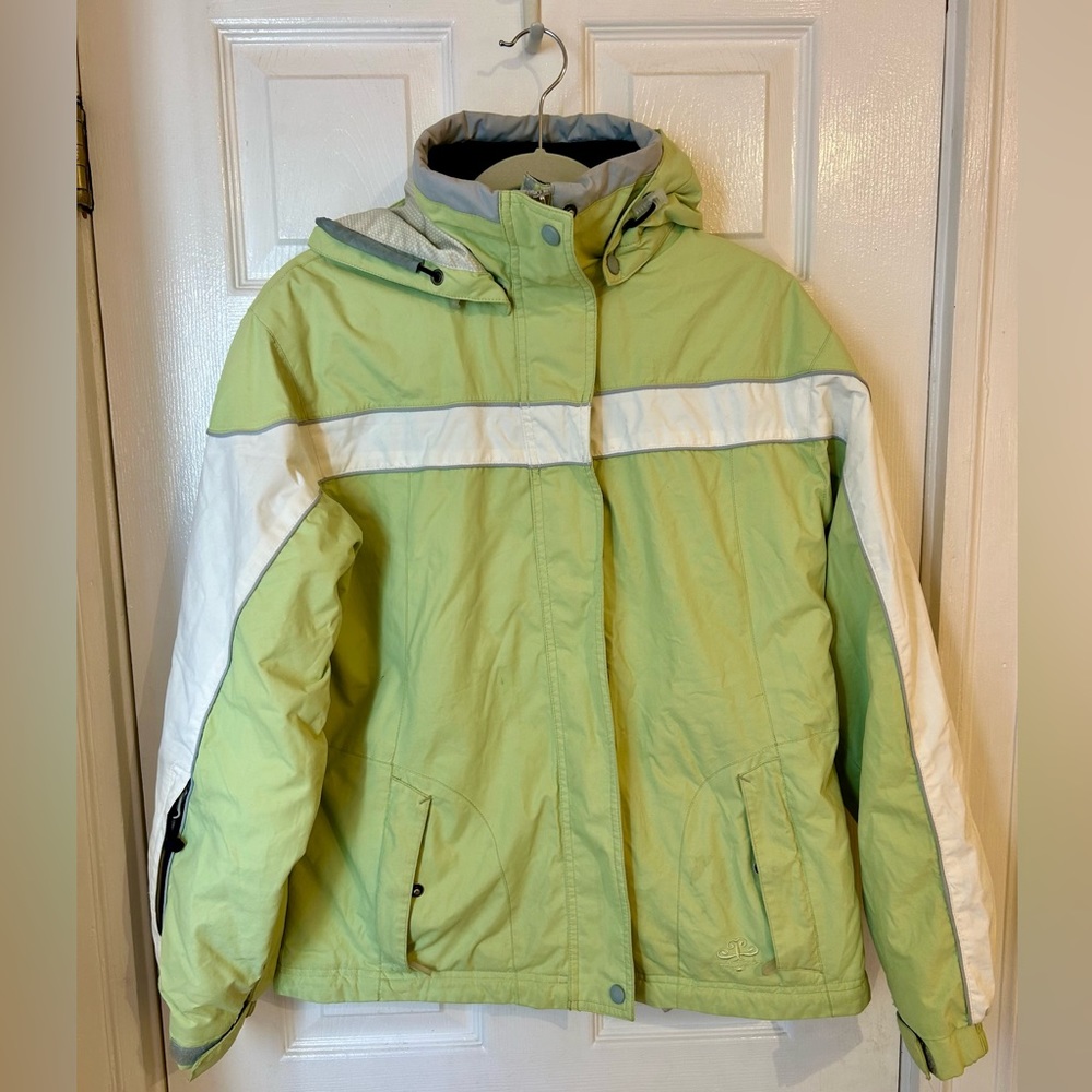 Couloir Velocity Ski & Snow Jacket; women’s size Medium, light green and white